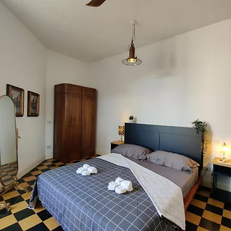 Appartamento Elegante Trilocale A Milano Esterno foto